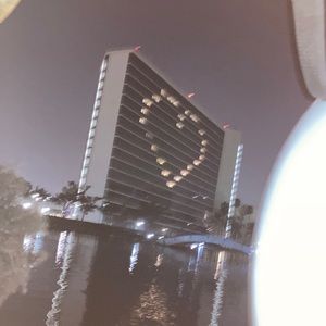 Meet your Posher, Marquez